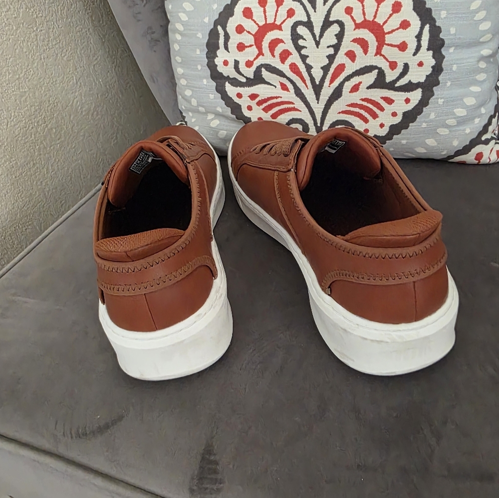 Size 10 Skechers slip ins - Picture 4 of 5